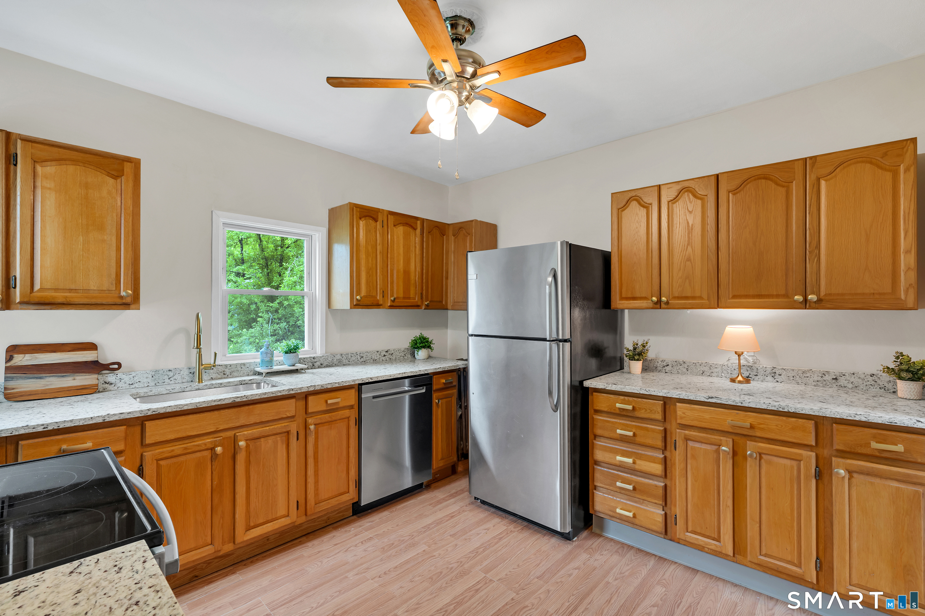 14 Main Street East Hampton, CT 06424 - Photo 9 of 39