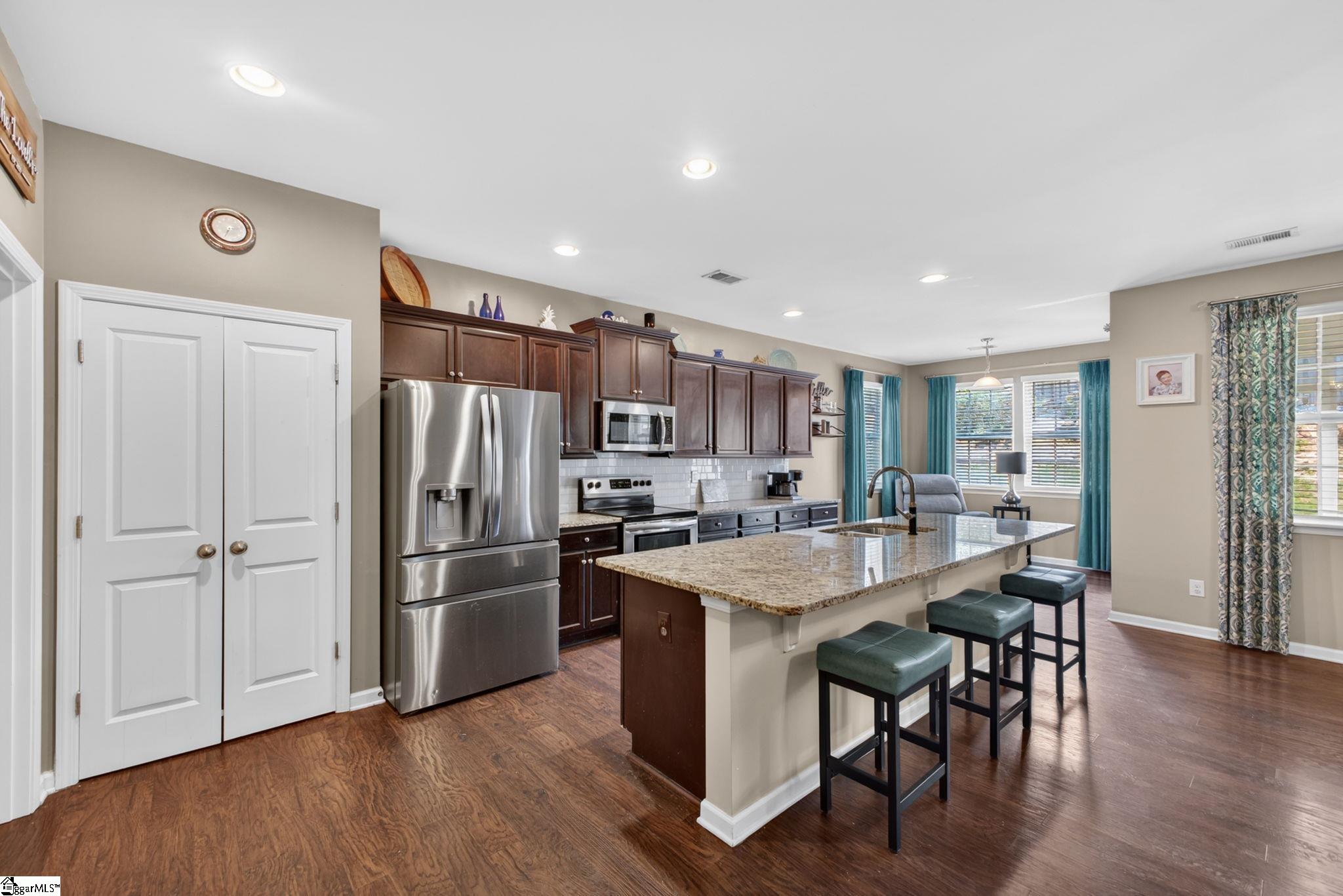 216 Lake Grove Road Simpsonville, SC 29681 - Photo 12 of 36 Gallery Image 12