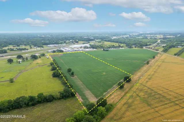 $9,600,000 | 6305 North University Avenue, Carencro, LA 70520