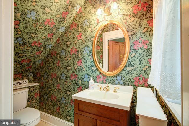 $833,000 | 1 Price's Lane, Rose Valley, PA 19063