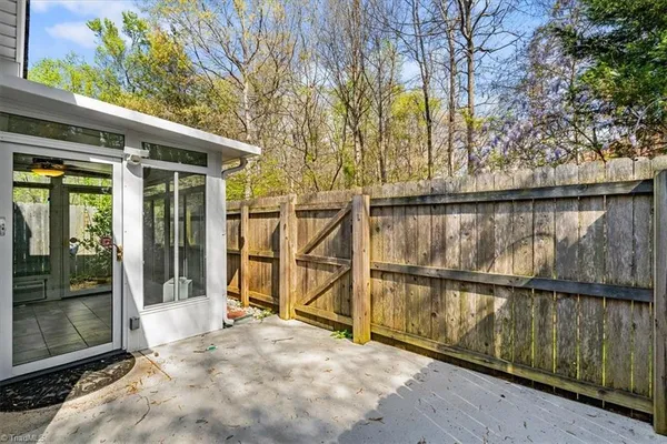 $236,500 | 3100 Woodpoint Street, Jamestown, NC 27282
