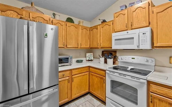 $236,500 | 3100 Woodpoint Street, Jamestown, NC 27282