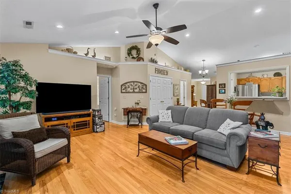 $236,500 | 3100 Woodpoint Street, Jamestown, NC 27282