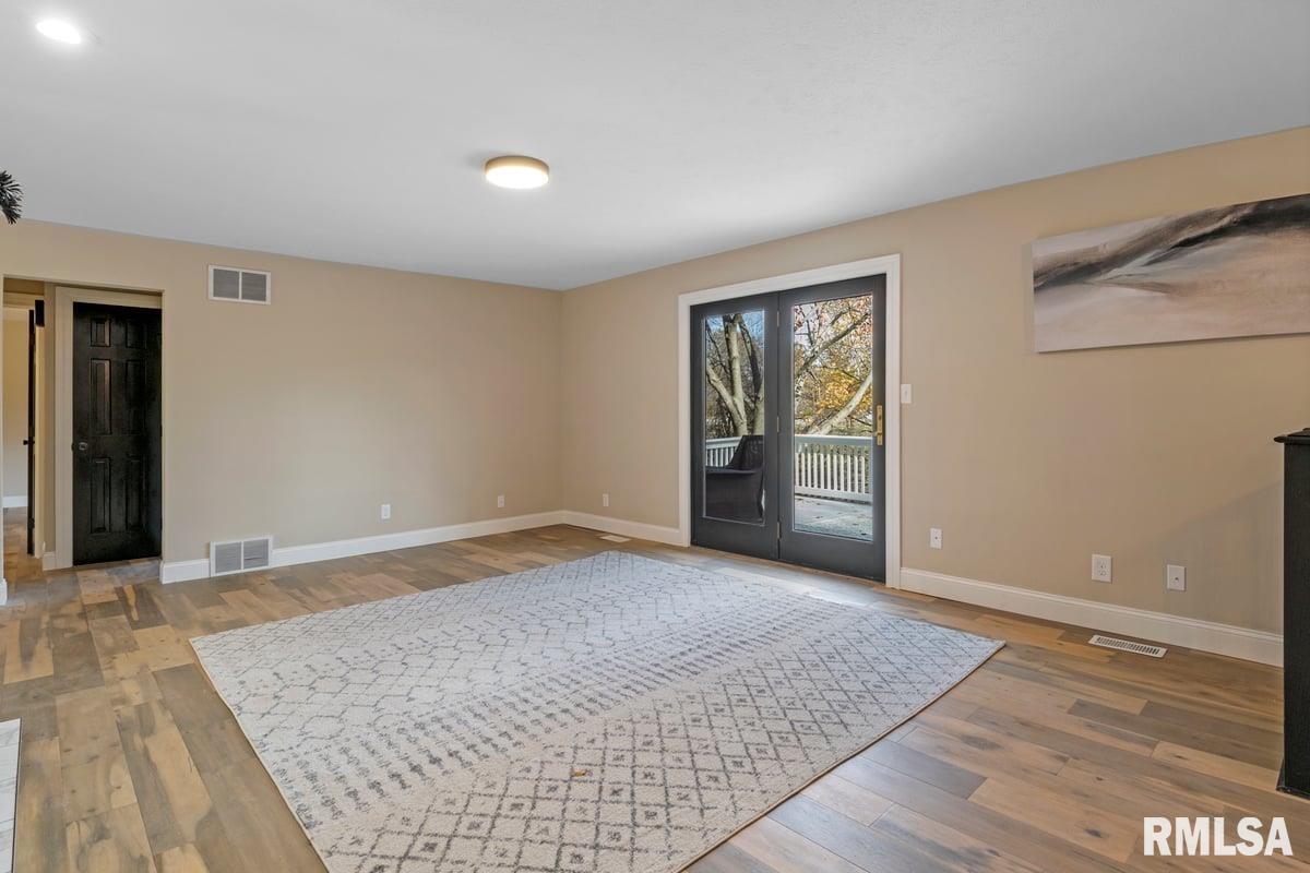 7 Fairview Lane Springfield, IL 62711 - Photo 12 of 55