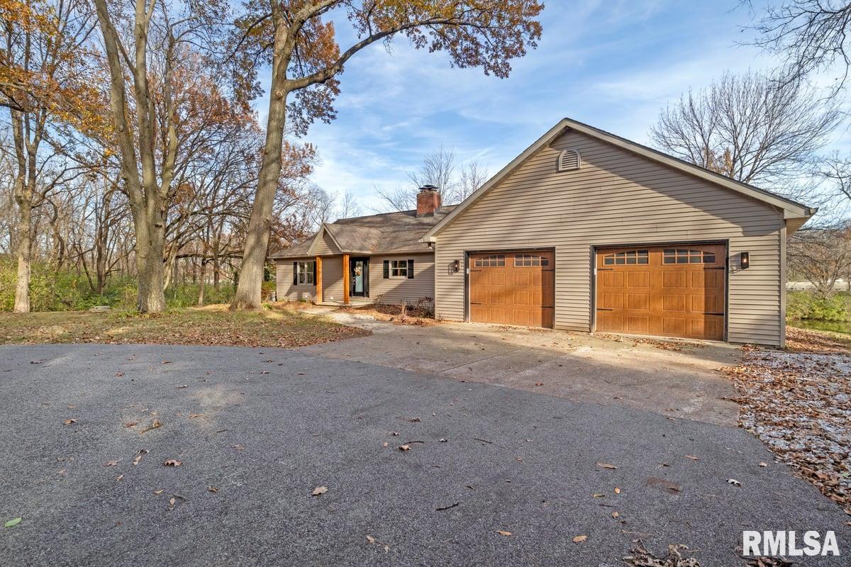 7 Fairview Lane Springfield, IL 62711 - Photo 3 of 55