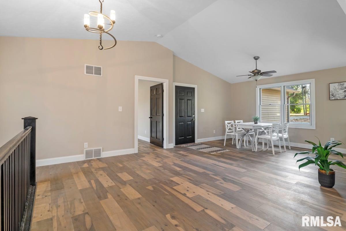 7 Fairview Lane Springfield, IL 62711 - Photo 9 of 55