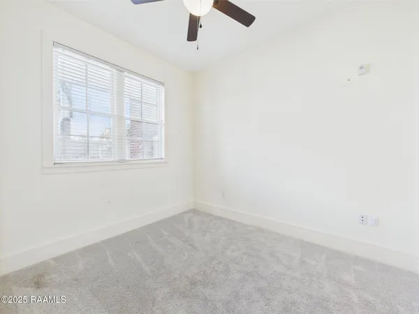 $365,000 | 1127 Camellia Boulevard, Unit H1, Lafayette, LA 70508