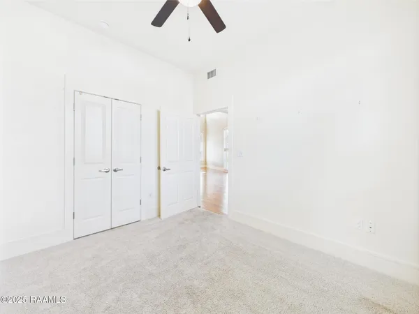 $365,000 | 1127 Camellia Boulevard, Unit H1, Lafayette, LA 70508