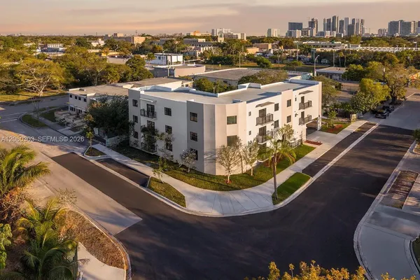 $3,570 | 5423 Northeast Miami Court, Unit 7, Miami, FL 33137