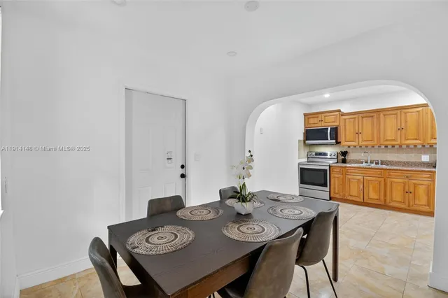 $549,999 | 643 Northeast 130th Street, North Miami, FL 33161