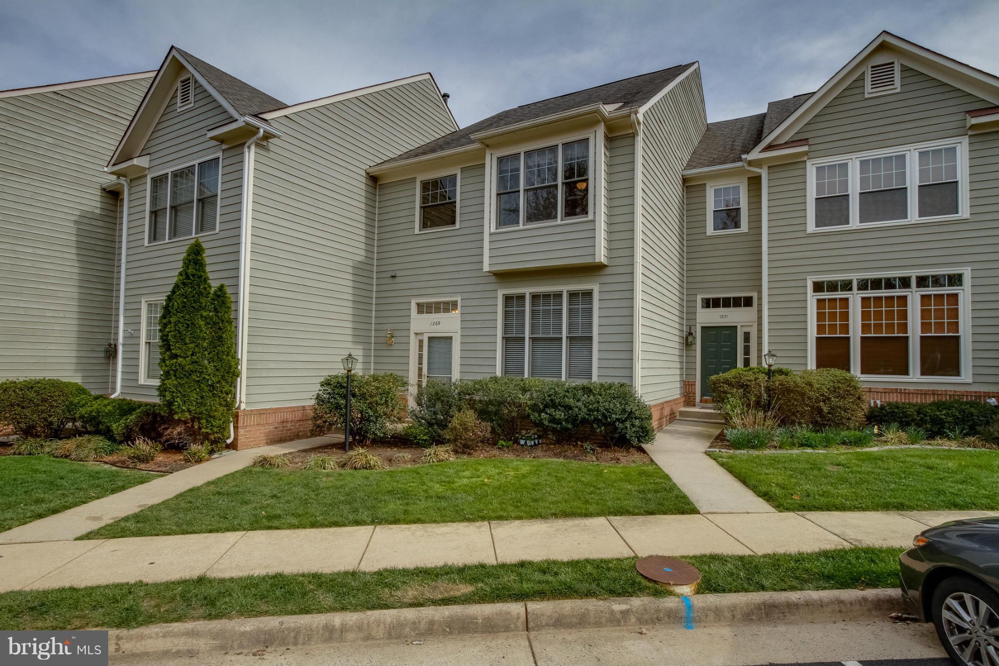 1269 Weatherstone Court Reston, VA 20194 - Photo 22 of 25 Welcome Home!