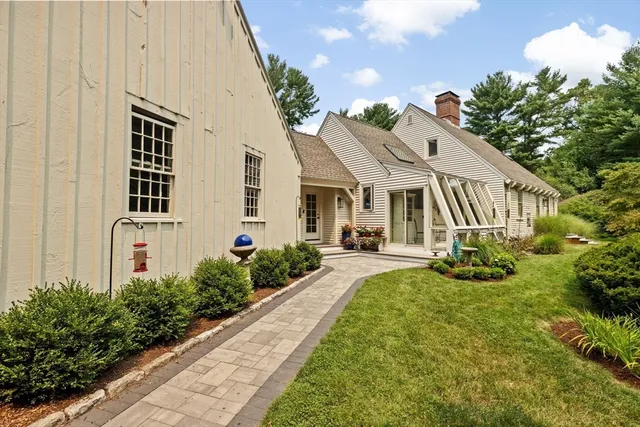 $1,550,000 | 33 Herring Weir Road, Duxbury, MA 02332