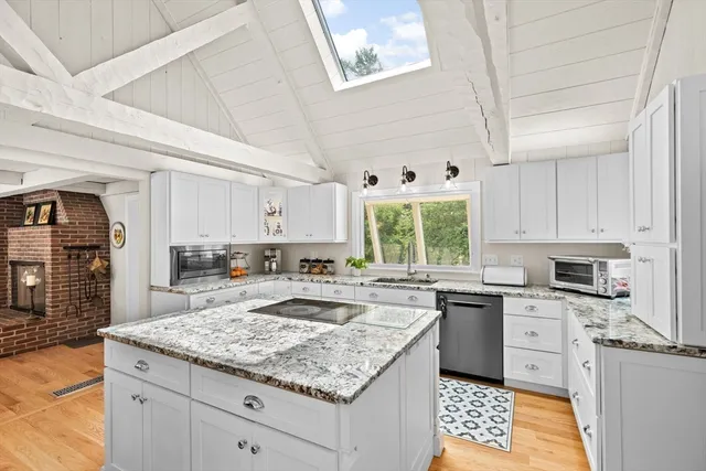 $1,550,000 | 33 Herring Weir Road, Duxbury, MA 02332