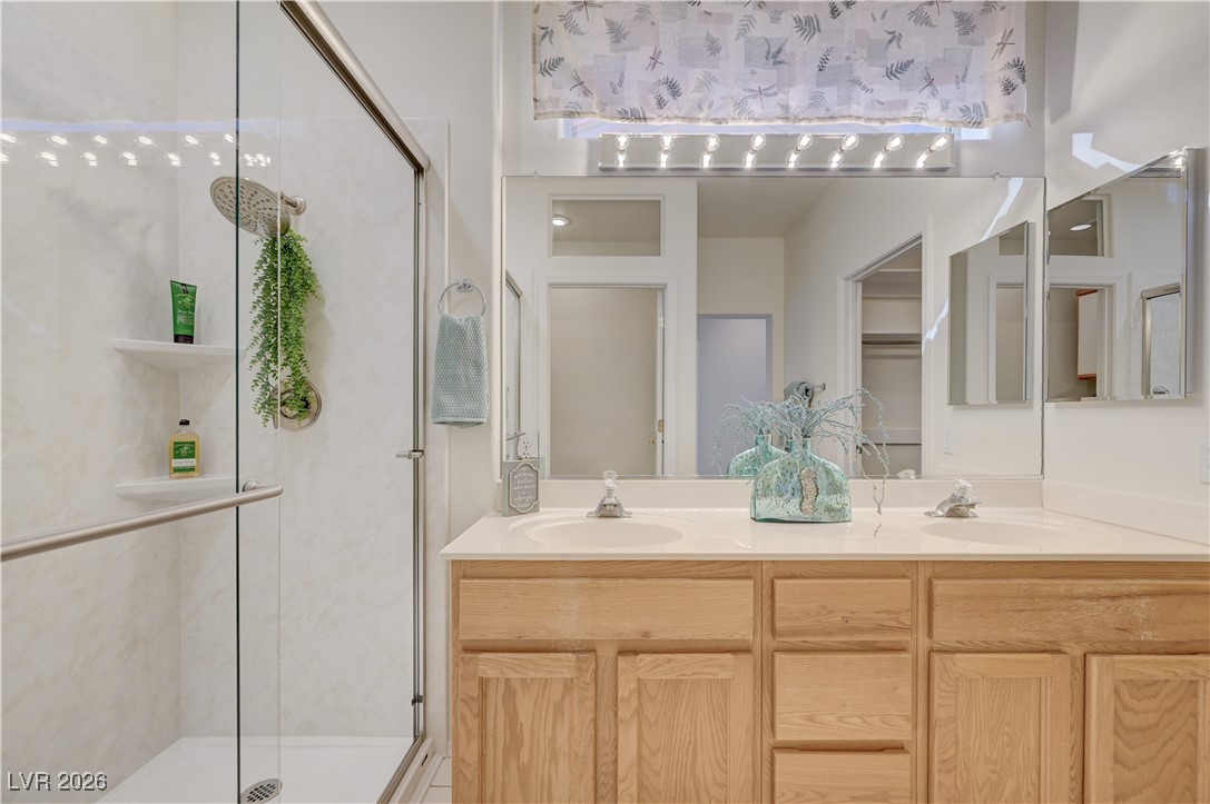 10020 Villa Ridge Drive Las Vegas, NV 89134 - Photo 30 of 47