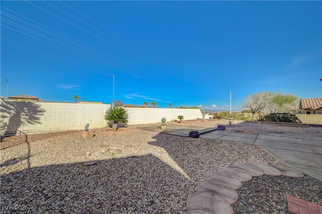 10020 Villa Ridge Drive Las Vegas, NV 89134 - Photo 44 of 47