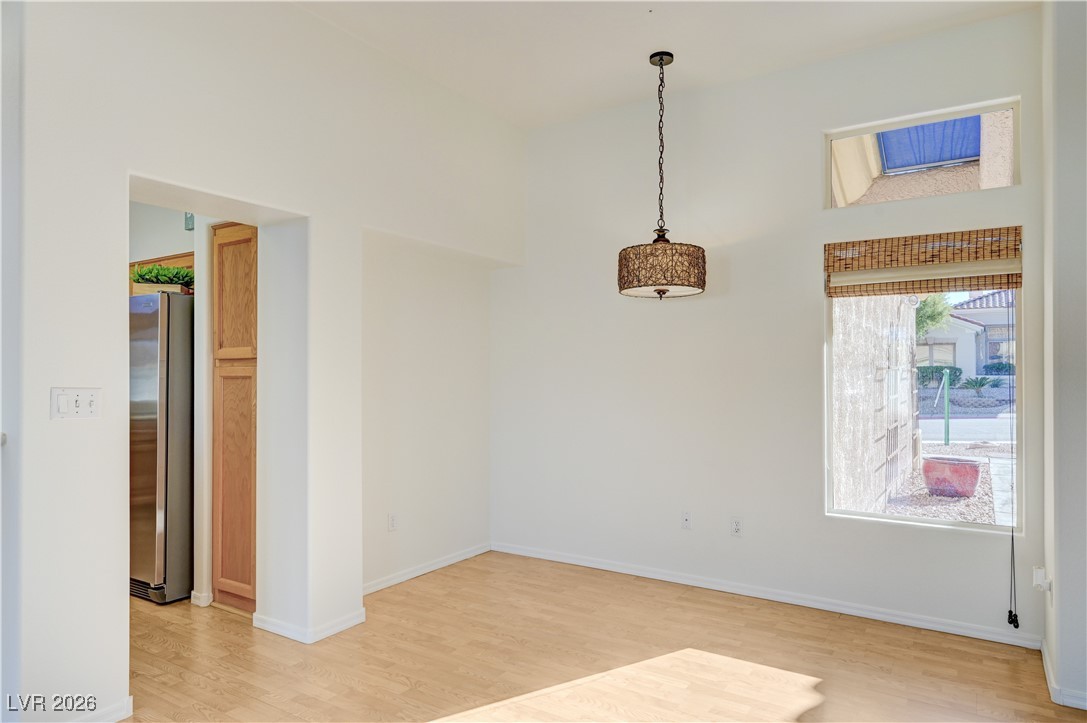 10020 Villa Ridge Drive Las Vegas, NV 89134 - Photo 9 of 47