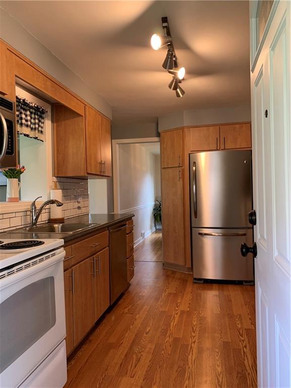 1161 Varner Road Pittsburgh, PA 15227 - Photo 9 of 24 Gallery Image 9