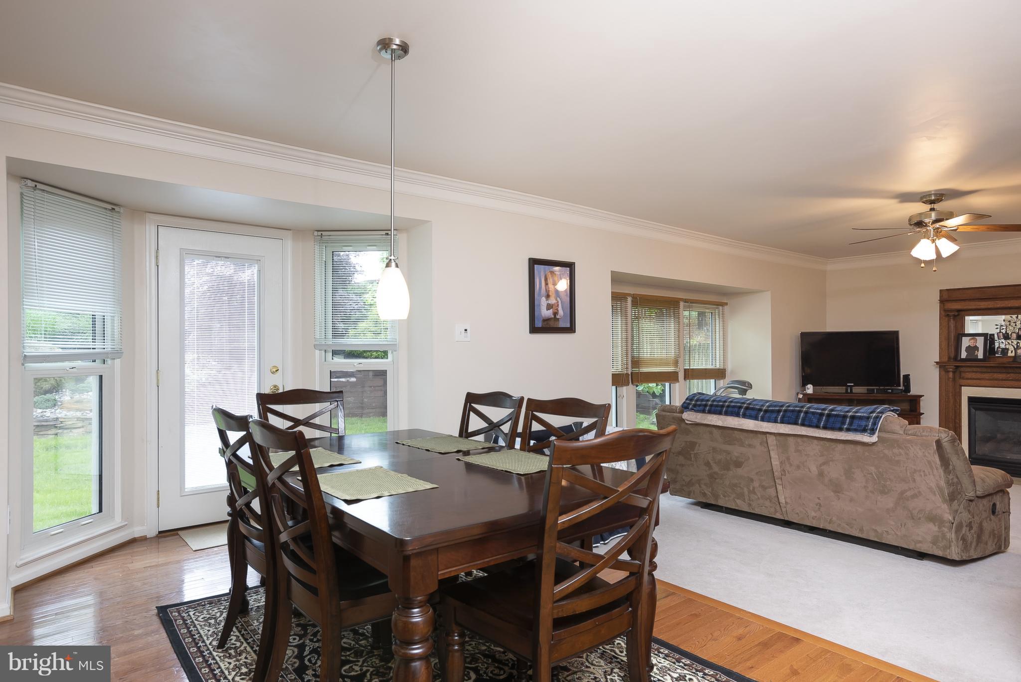 9550 Ridgeview Drive Columbia, MD 21046 - Photo 7 of 30 a view of a dining room with furniture