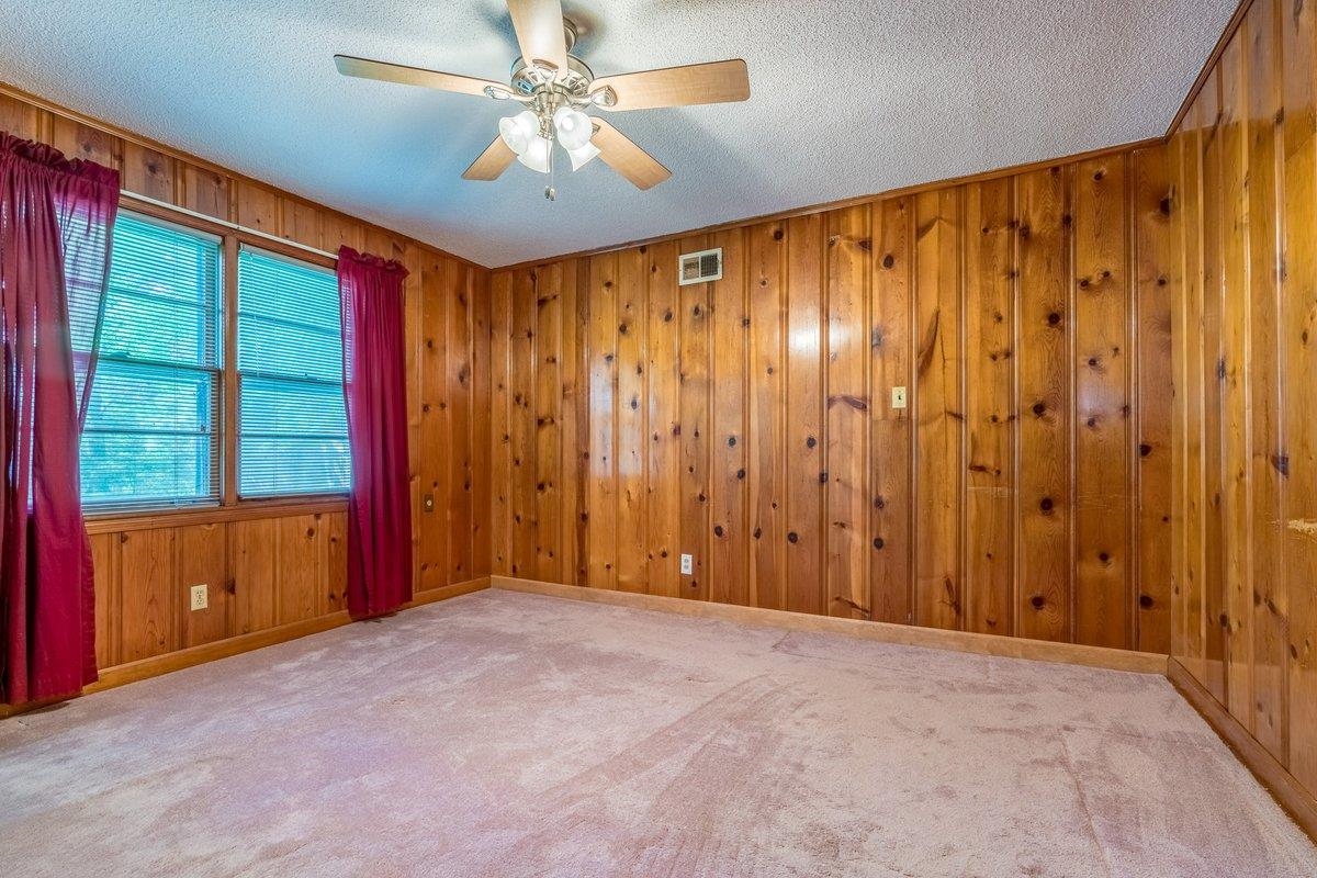 6237 Brunswick Road Arlington, TN 38002 - Photo 13 of 25 a view of an empty room with a window