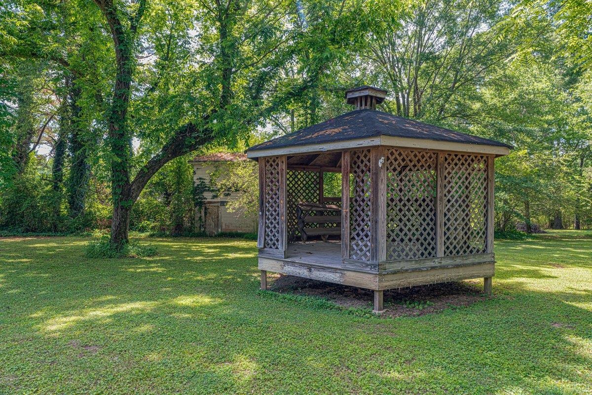 6237 Brunswick Road Arlington, TN 38002 - Photo 25 of 25 a view of a small yard with wooden fence