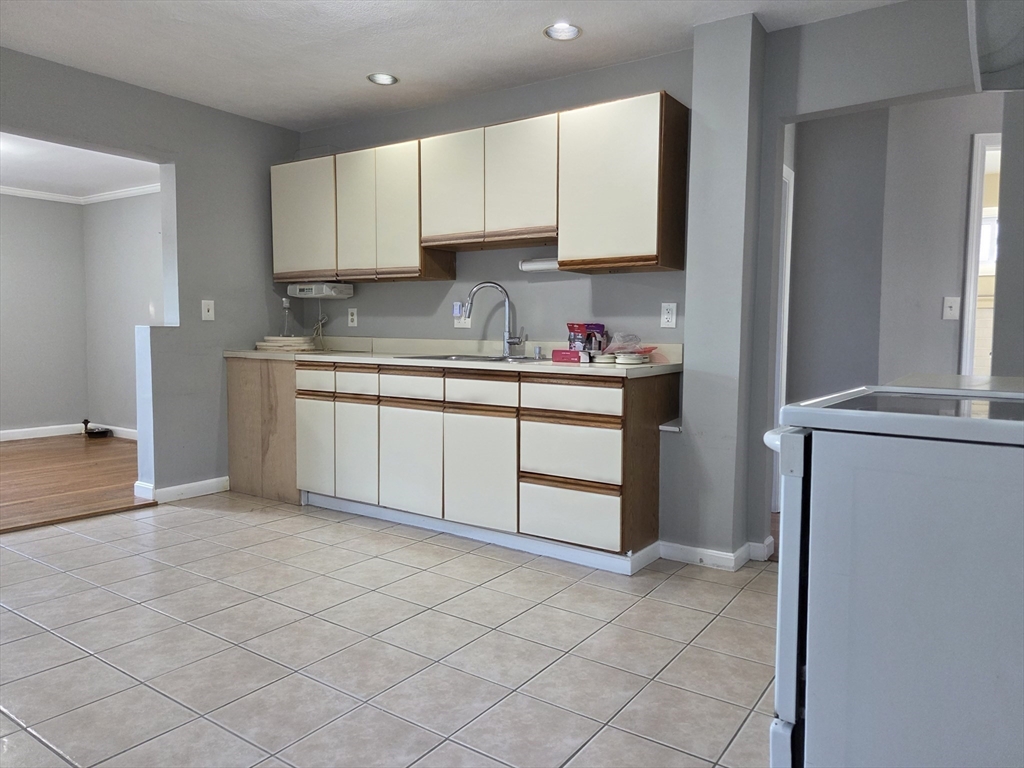 98 Walnut Street Everett, MA 02149 - Photo 29 of 41