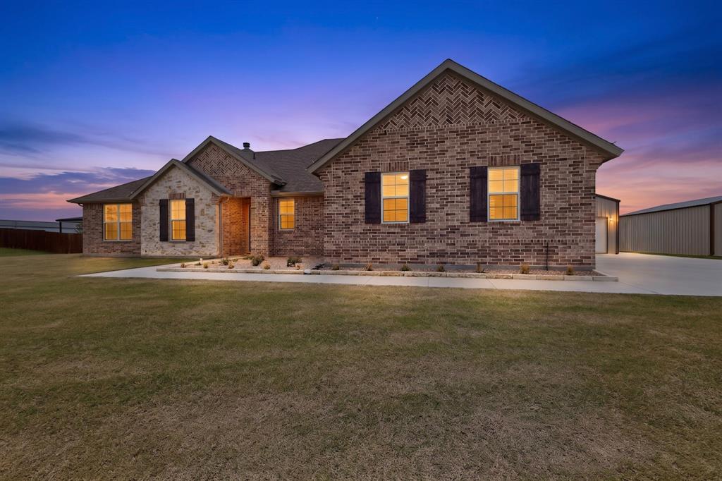 2721 Burr Oak Road Terrell, TX 75161 - Photo 1 of 40