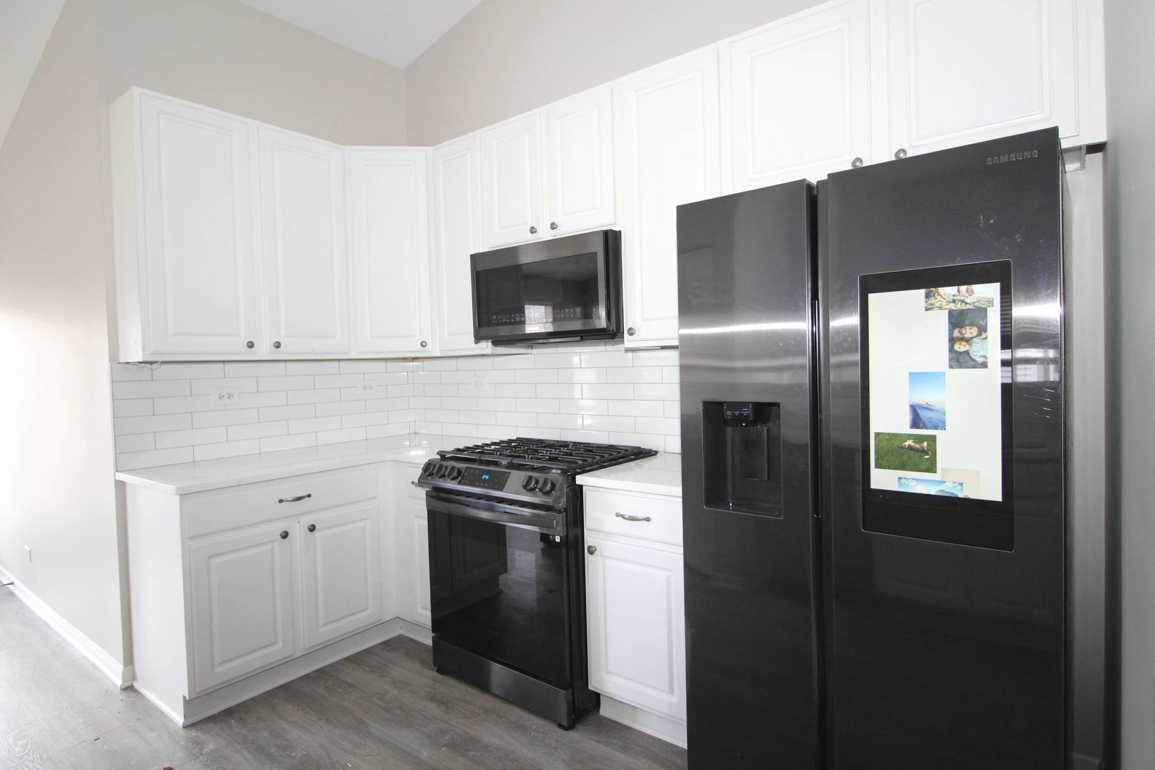 2518 Golf Ridge Circle, Unit 2518 Naperville, IL 60563 - Photo 4 of 27