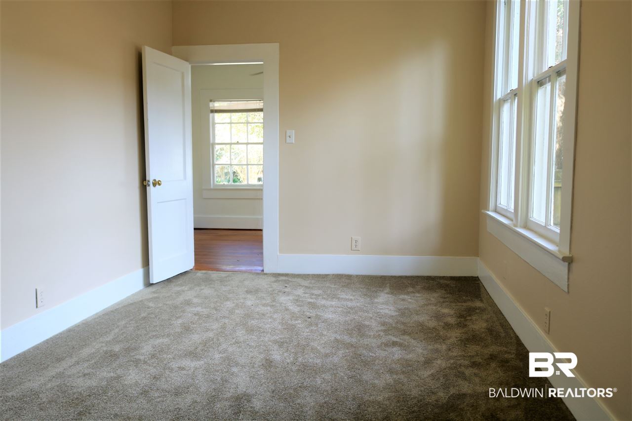 134 Hyland Avenue Mobile, AL 36607 - Photo 10 of 16 Plenty of Natural Light