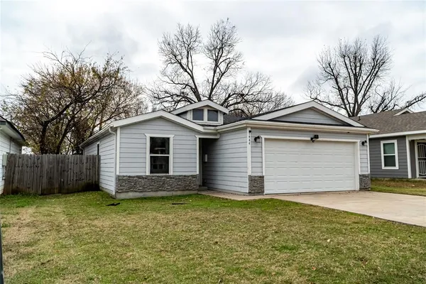 $1,950 | 1444 East Richmond Avenue, Fort Worth, TX 76104