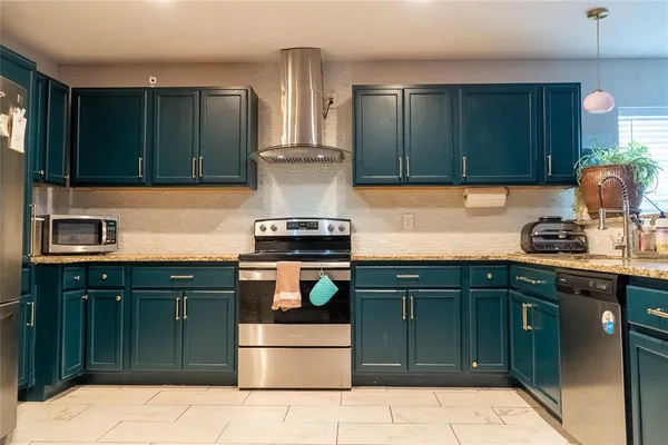 $1,950 | 1444 East Richmond Avenue, Fort Worth, TX 76104