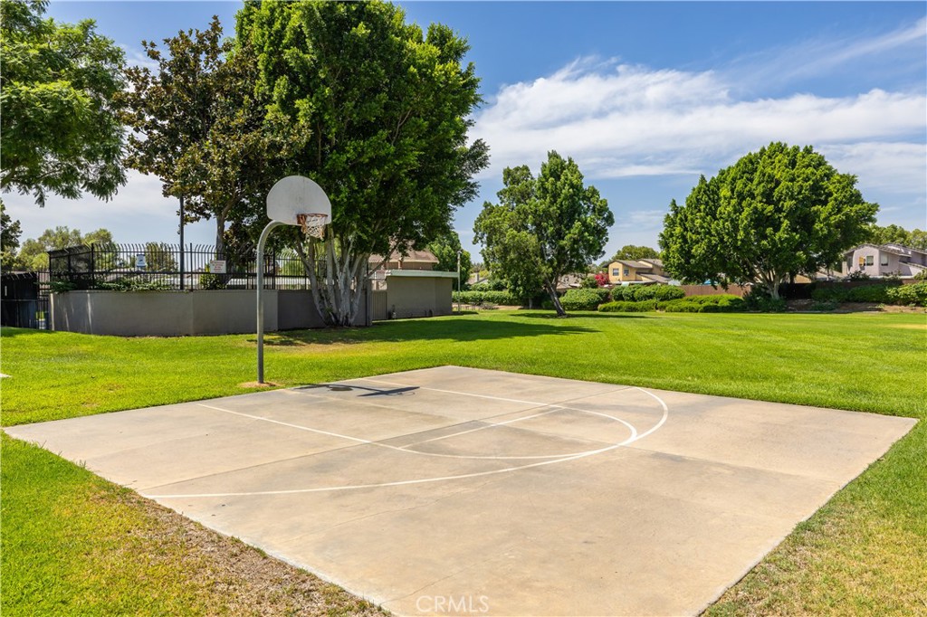 3004 Cardamon Street Rialto, CA 92376 - Photo 55 of 60 Community Recreation Area