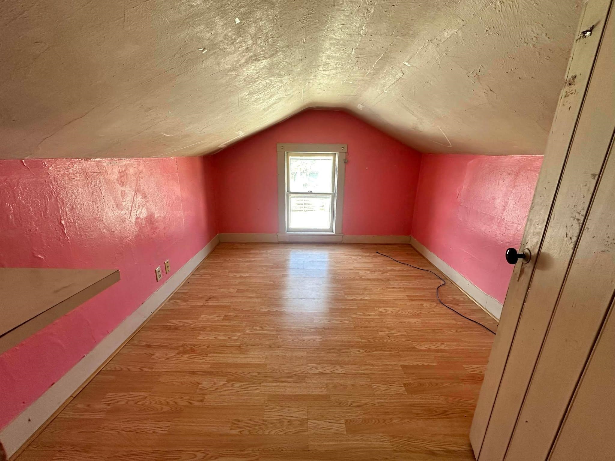 1212 Hawthorne Street Two Rivers, WI 54241 - Photo 11 of 19