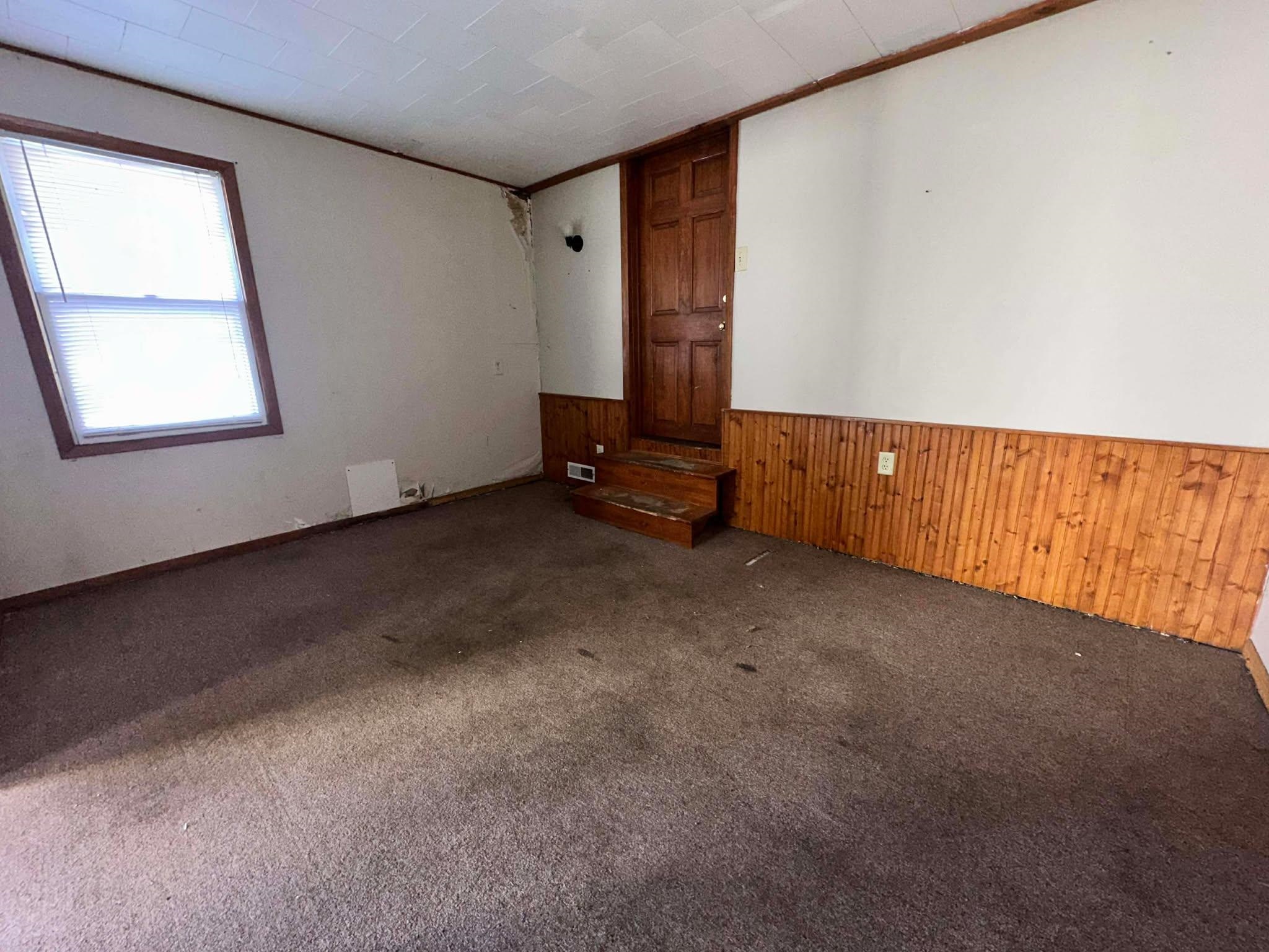 1212 Hawthorne Street Two Rivers, WI 54241 - Photo 13 of 19