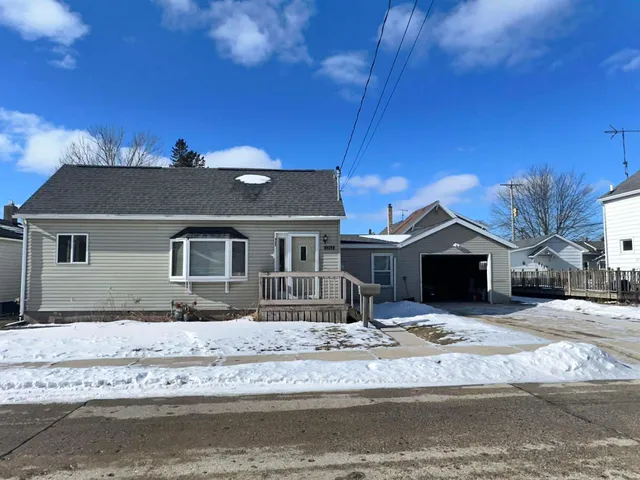 $110,000 | 1212 Hawthorne Street, Two Rivers, WI 54241