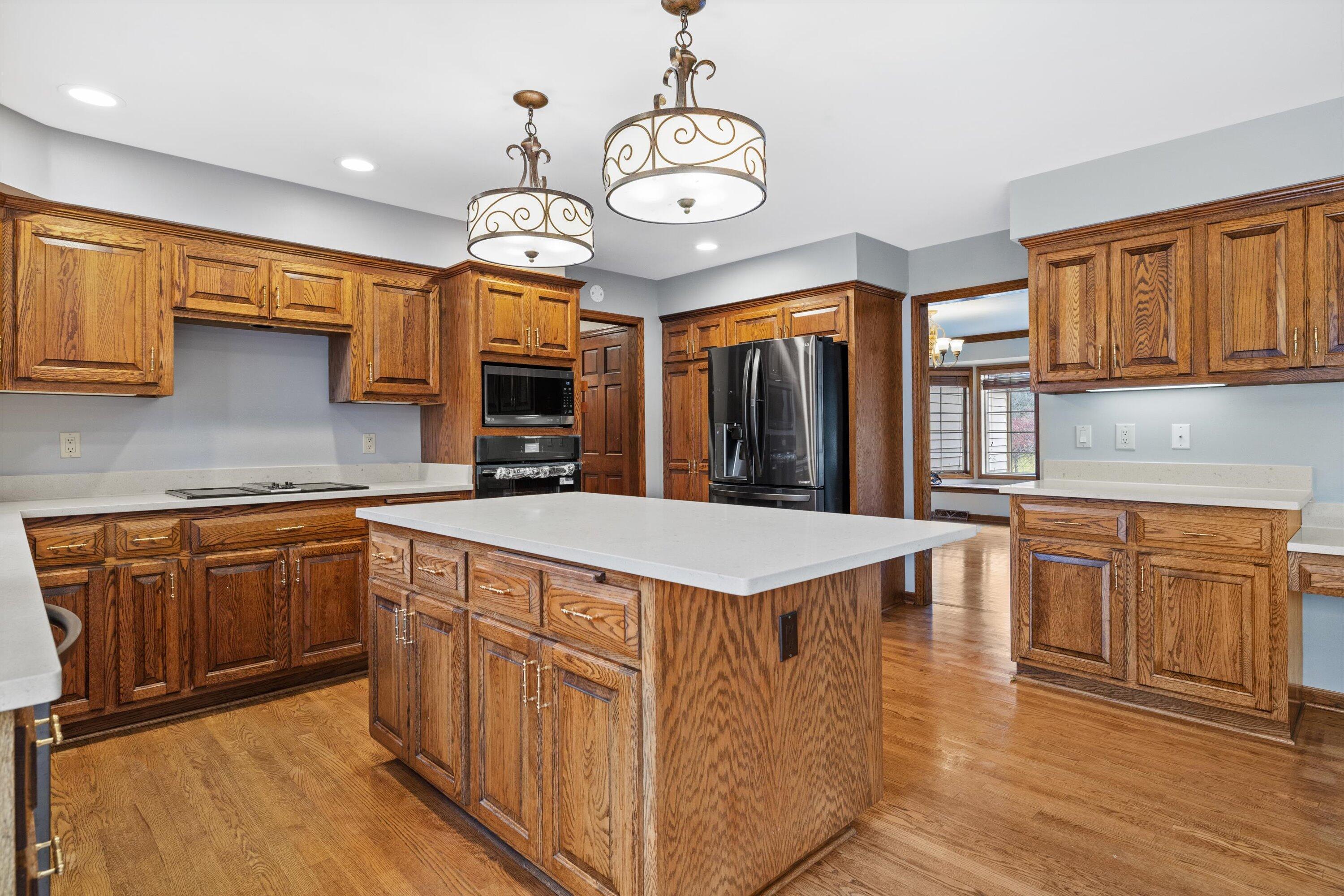 1825 Derrin Lane Brookfield, WI 53045 - Photo 16 of 72 New Countertop Kitchen