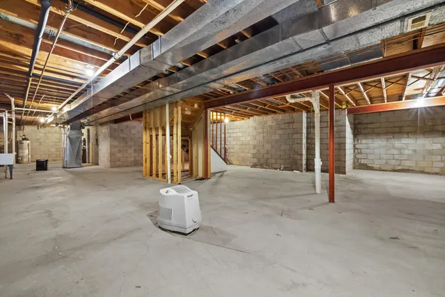 $780,000 | 1825 Derrin Lane, Brookfield, WI 53045