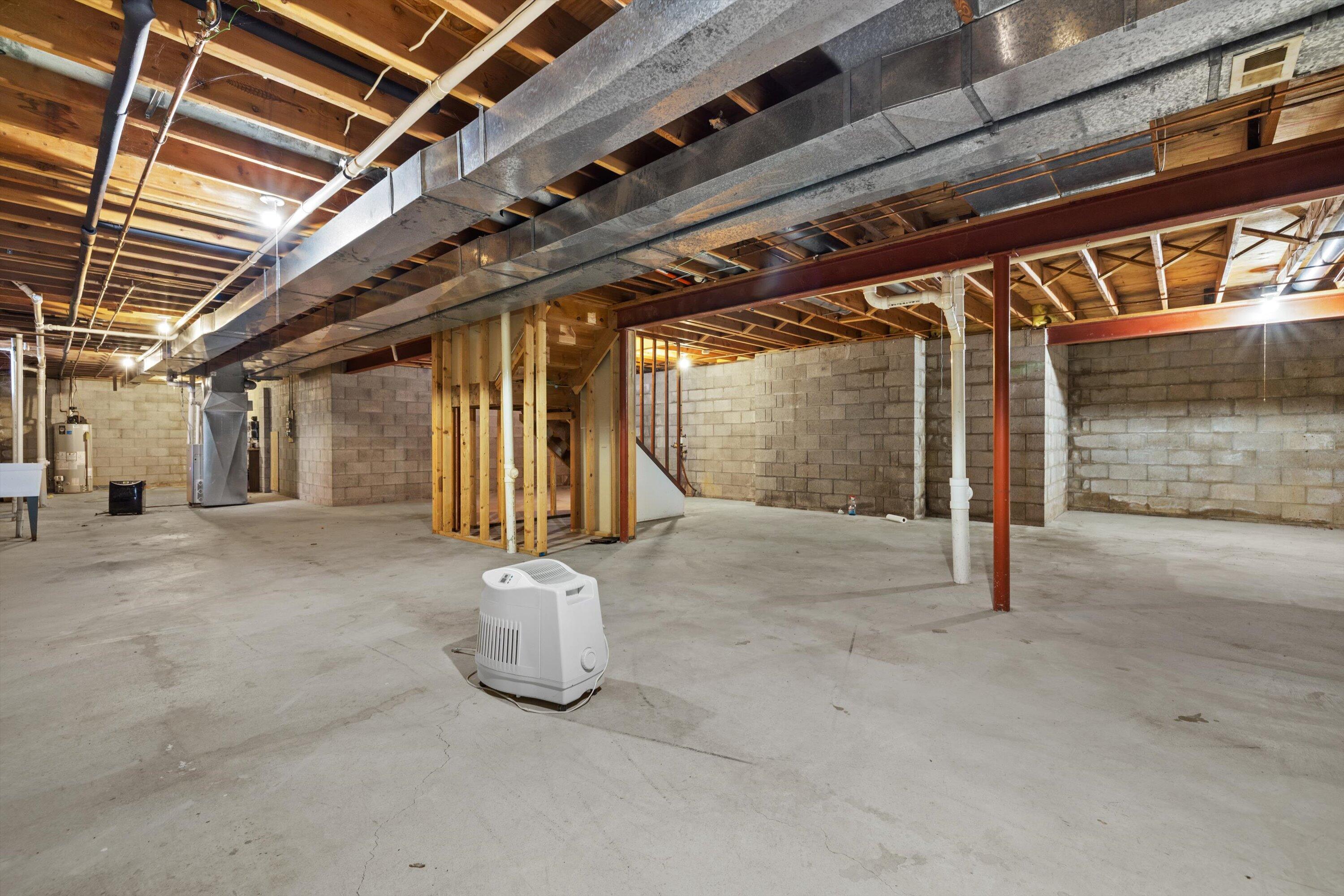 1825 Derrin Lane Brookfield, WI 53045 - Photo 41 of 72 Massive LL to finish