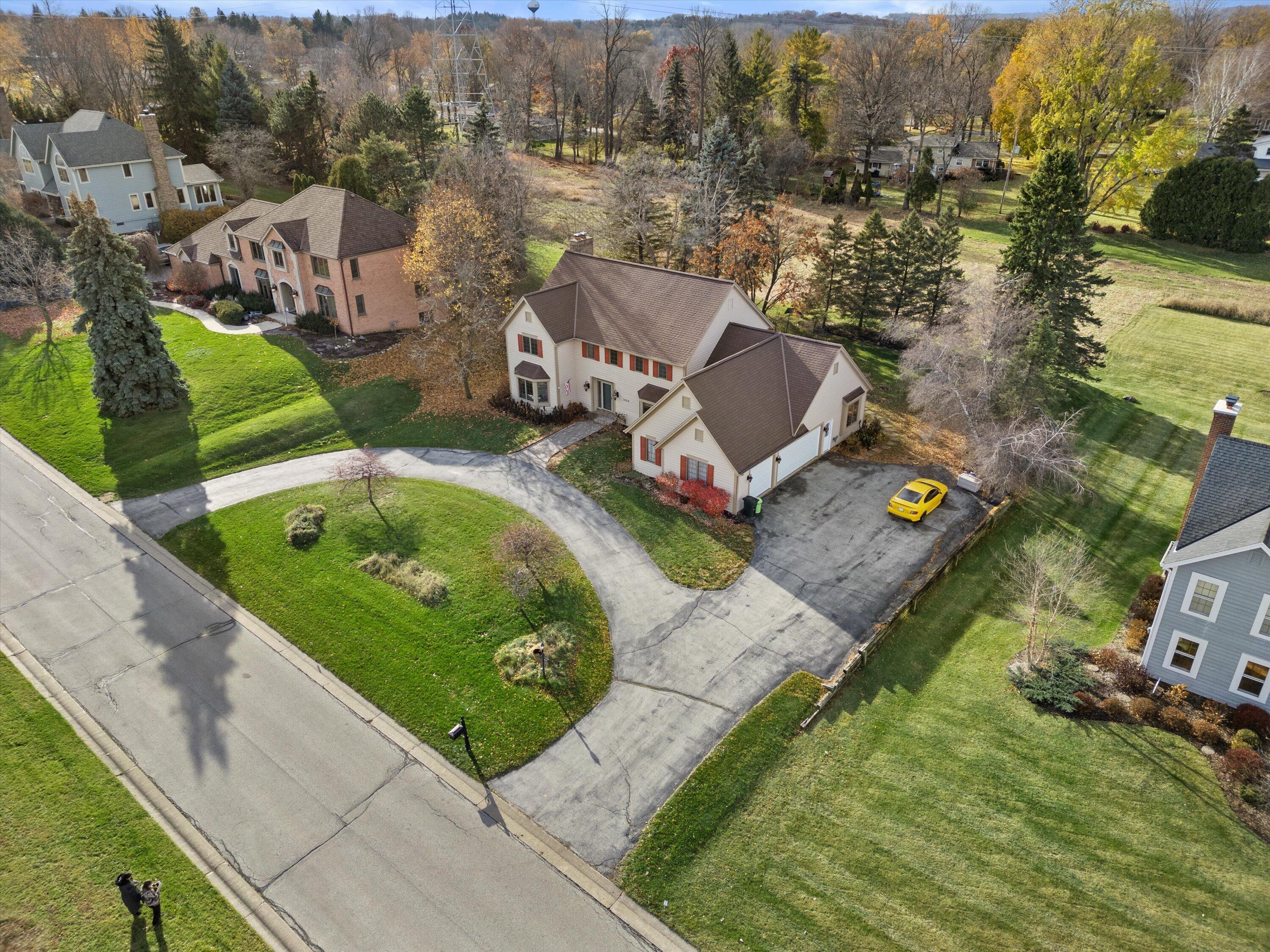 1825 Derrin Lane Brookfield, WI 53045 - Photo 46 of 72 10-DJI_0984