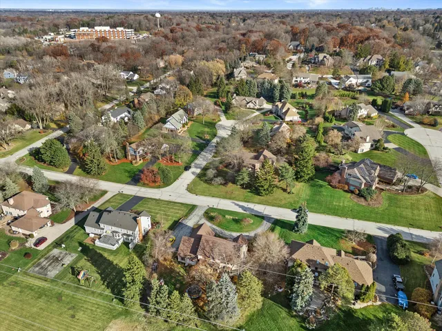 $780,000 | 1825 Derrin Lane, Brookfield, WI 53045