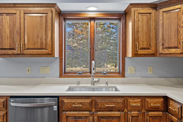 $780,000 | 1825 Derrin Lane, Brookfield, WI 53045