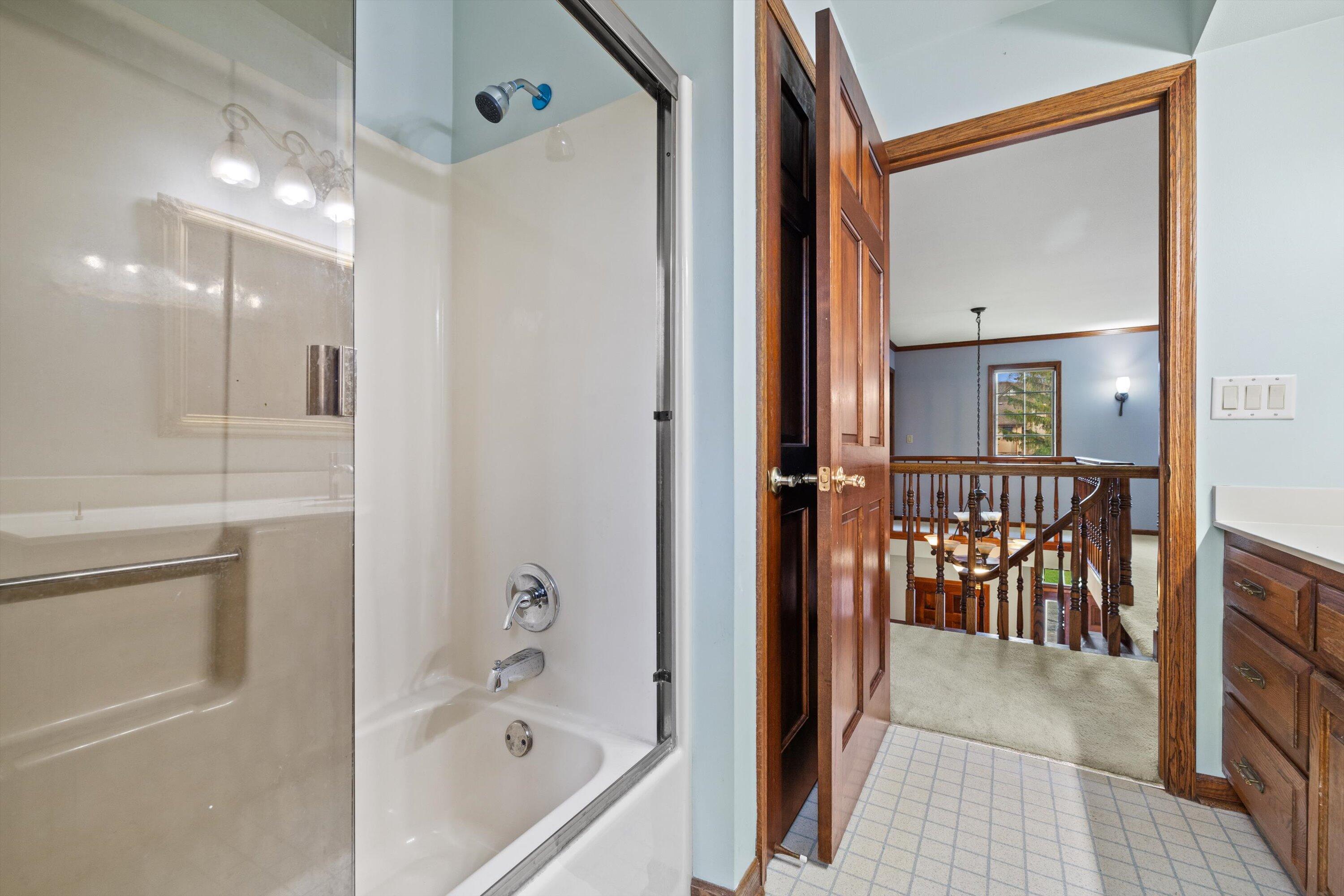 1825 Derrin Lane Brookfield, WI 53045 - Photo 64 of 72 31-IMG_6365