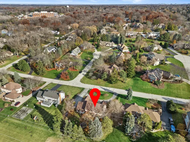 $780,000 | 1825 Derrin Lane, Brookfield, WI 53045