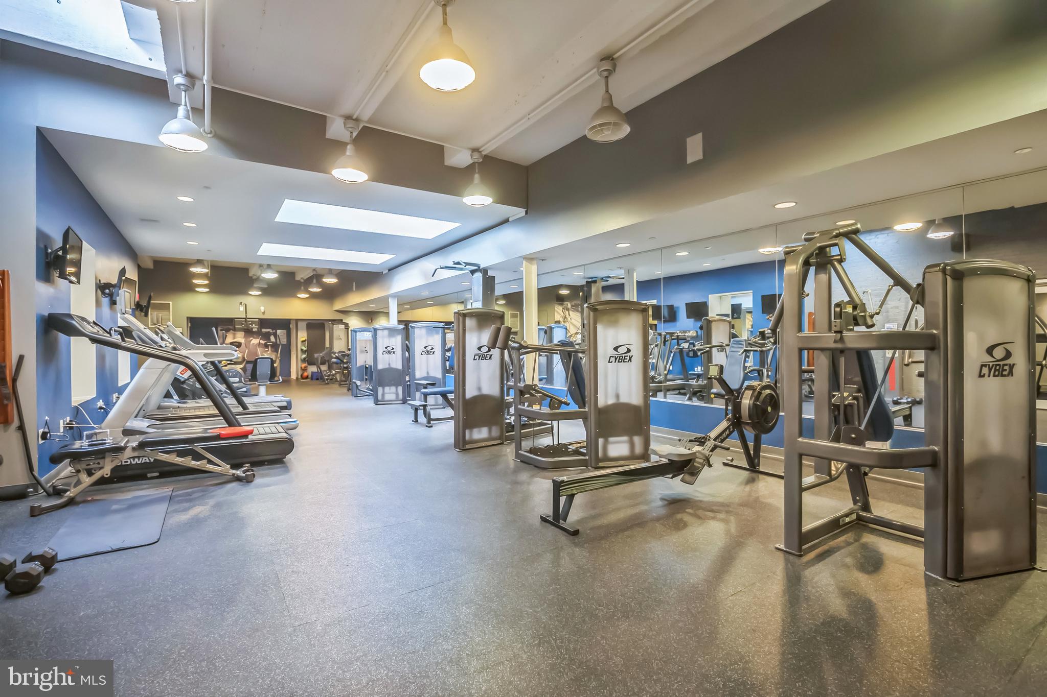 1600-18 Arch Street, Unit 1801 Philadelphia, PA 19103 - Photo 13 of 13 a view of a room with gym equipment