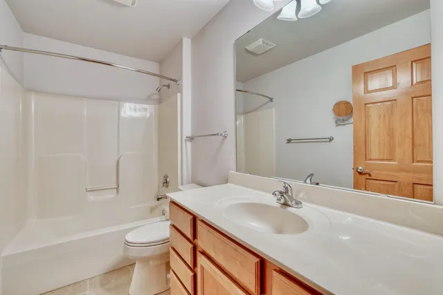 $524,900 | N52-w35347 Lighthouse Lane, Oconomowoc, WI 53066