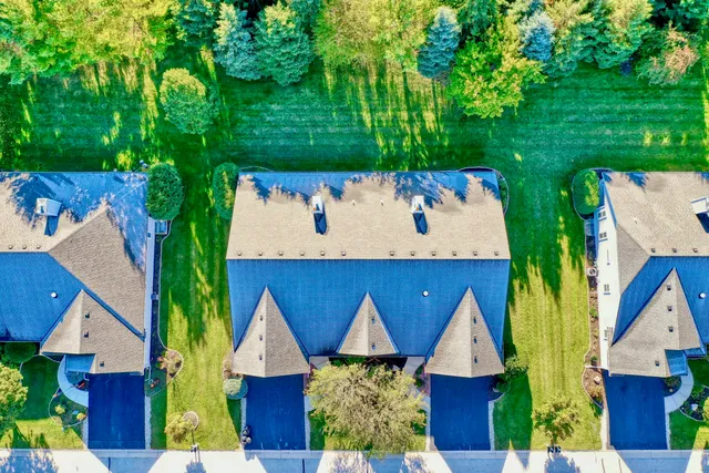 $524,900 | N52-w35347 Lighthouse Lane, Oconomowoc, WI 53066