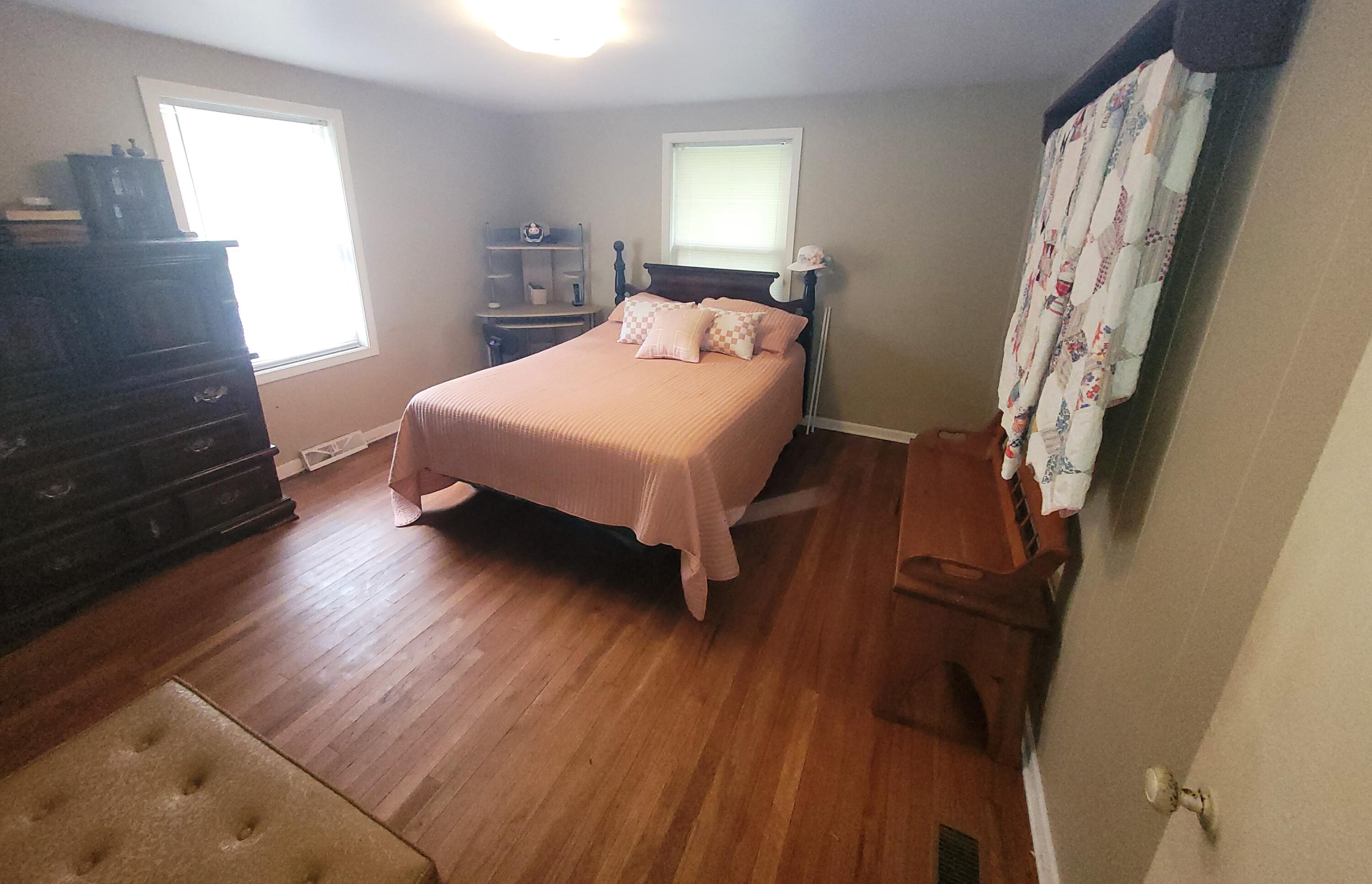 539 Ridgelawn Street Crown Point, IN 46307 - Photo 8 of 10 3000x1933