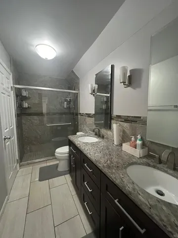 $324,900 | 1316 South Quail Walk, Mount Prospect, IL 60056