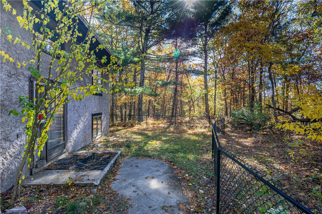 20 Country View Lane Scituate, RI 02857 - Photo 7 of 19