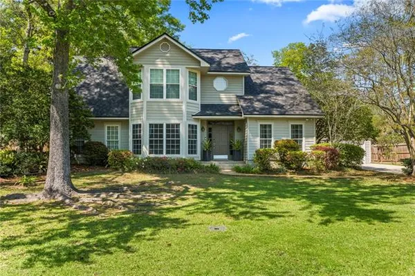 $715,000 | 109 Bayou Perez Drive, Madisonville, LA 70447