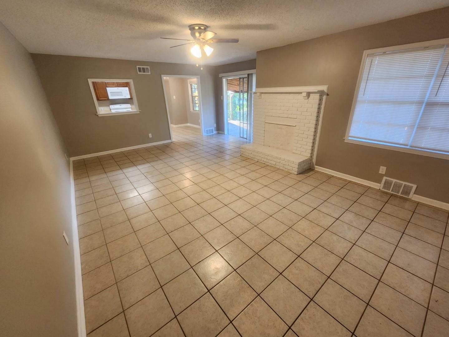 3058 Laurencekirk Road Memphis, TN 38128 - Photo 10 of 31 Gallery Image 10